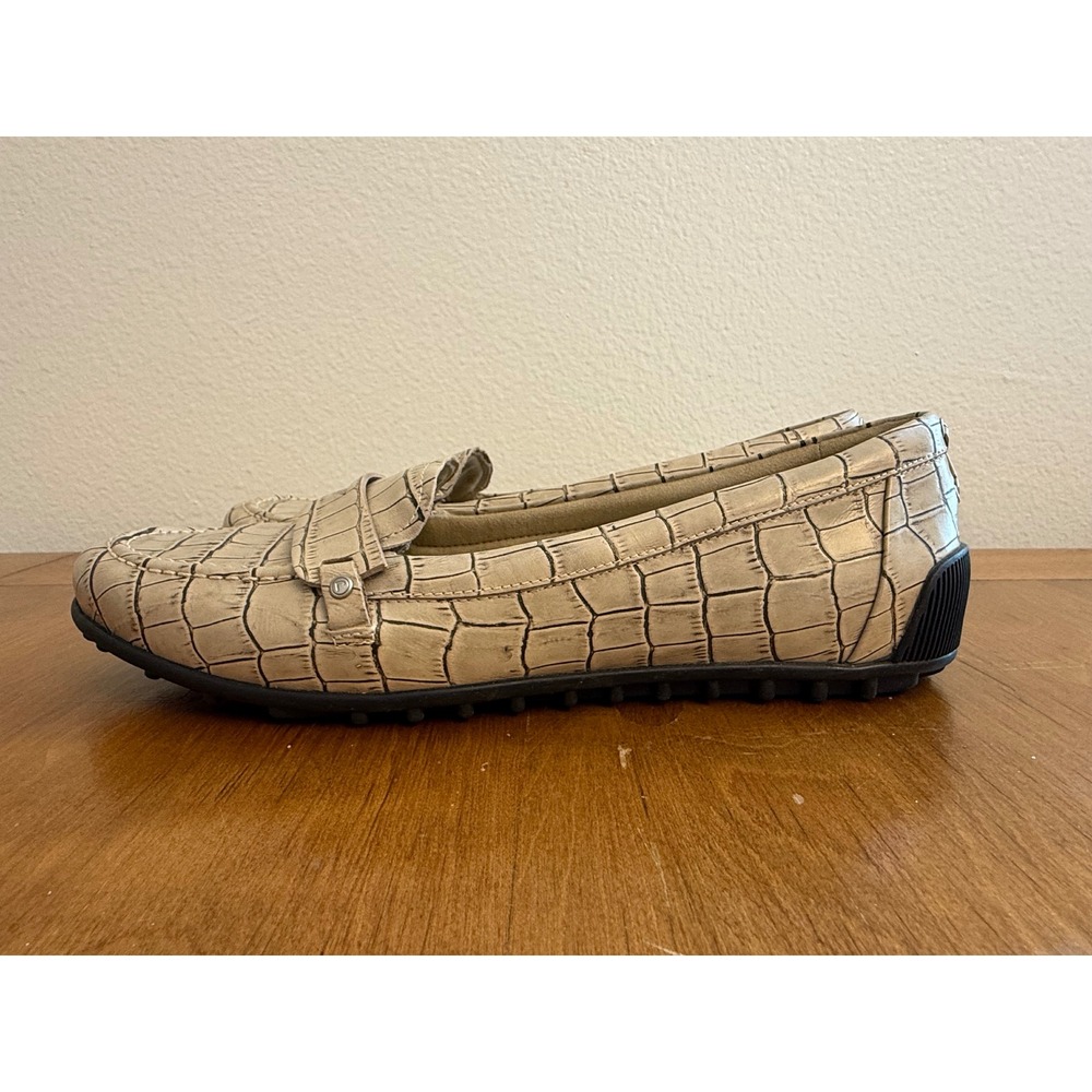 Rockport Total Motion Croc Embossed Leather Penny Driving Loafers Cream Womens - Picture 4 of 6